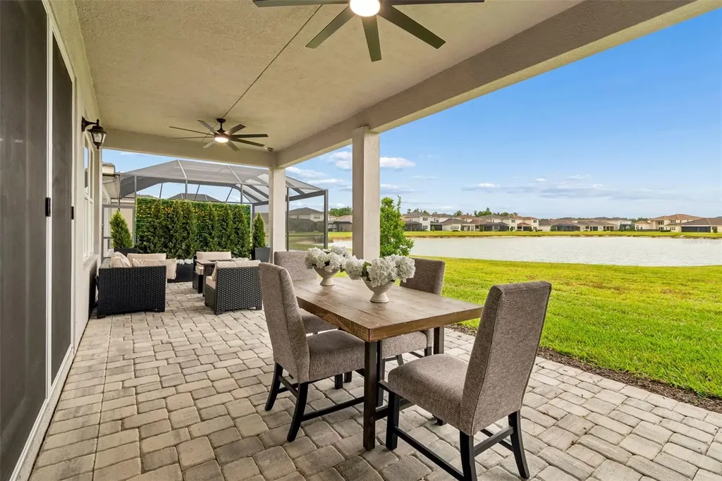 3084 Acacia Bay Avenue Wesley Chapel FL 33543