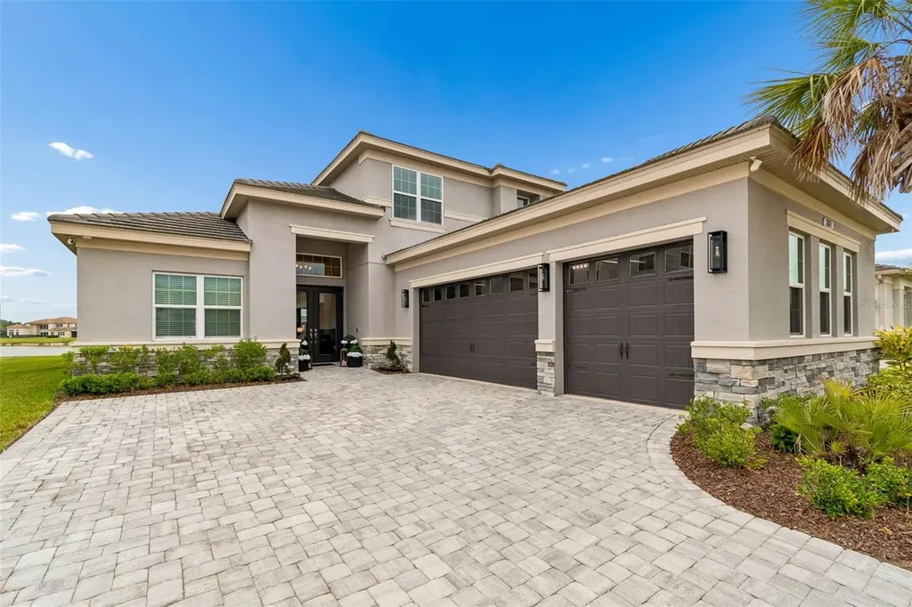 3084 Acacia Bay Avenue Wesley Chapel FL 33543