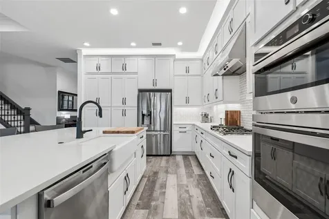 3084 Acacia Bay Avenue Wesley Chapel FL 33543