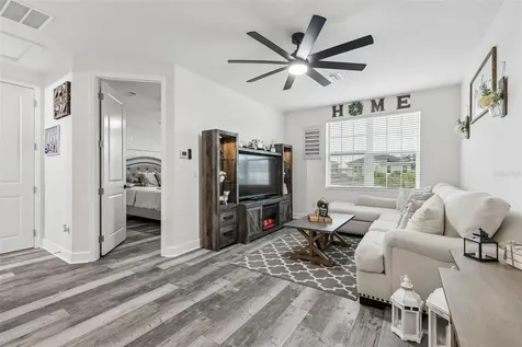 3084 Acacia Bay Avenue Wesley Chapel FL 33543