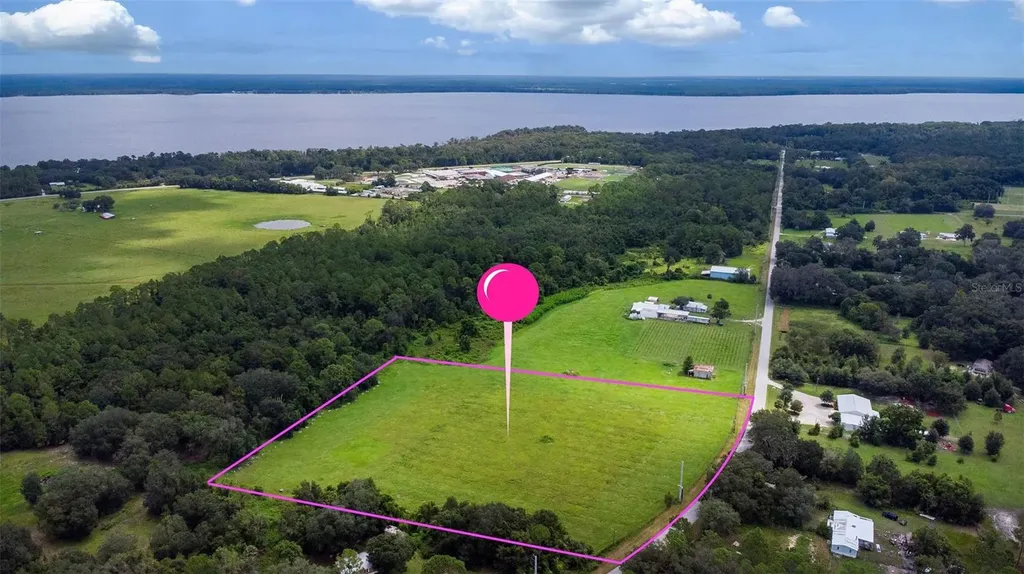 460 Old Highway 17 Crescent City FL 32112