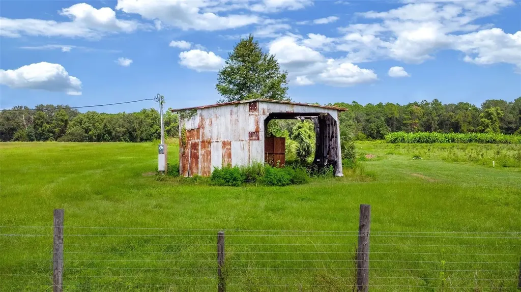 460 Old Highway 17 Crescent City FL 32112