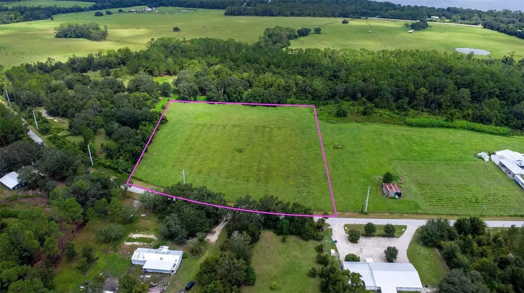 460 Old Highway 17 Crescent City FL 32112