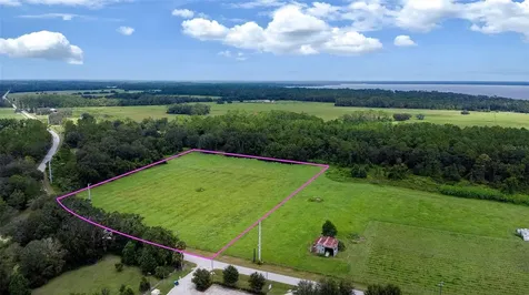 460 Old Highway 17 Crescent City FL 32112