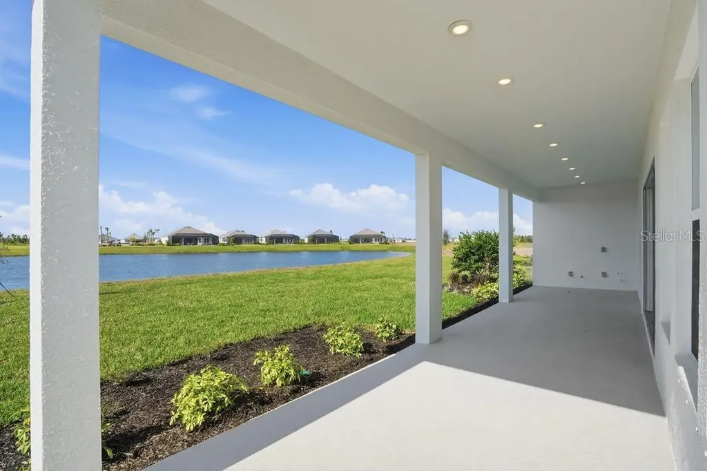 13713 Iona Avenue Palmetto FL 34221