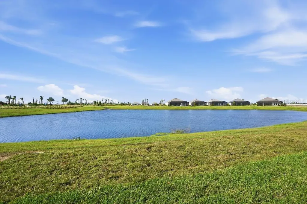 13713 Iona Avenue Palmetto FL 34221