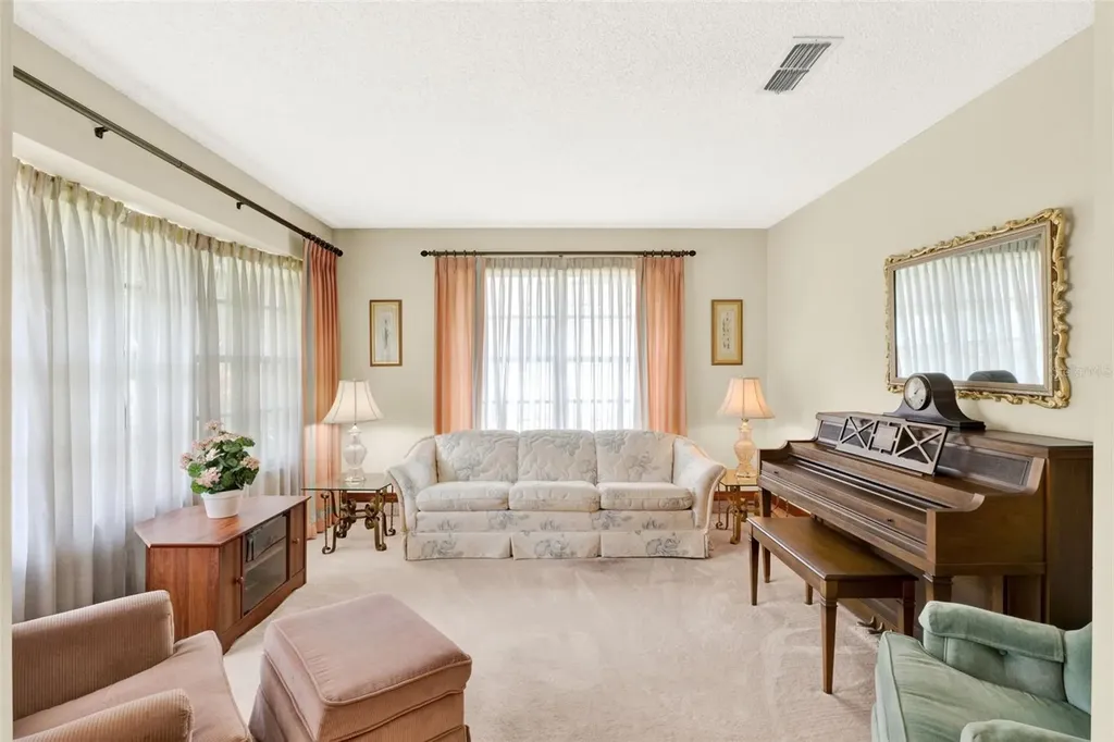 1009 Woodall Drive Altamonte Springs FL 32714