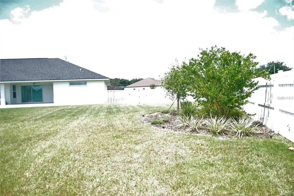 1167 SE 63rd Court Road Ocala FL 34472