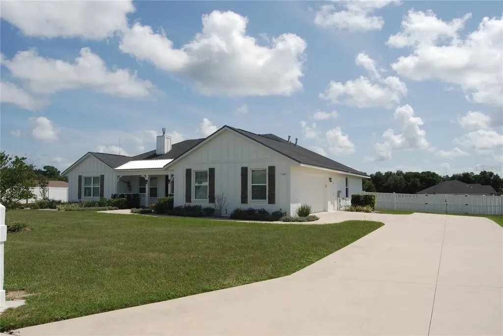 1167 SE 63rd Court Road Ocala FL 34472