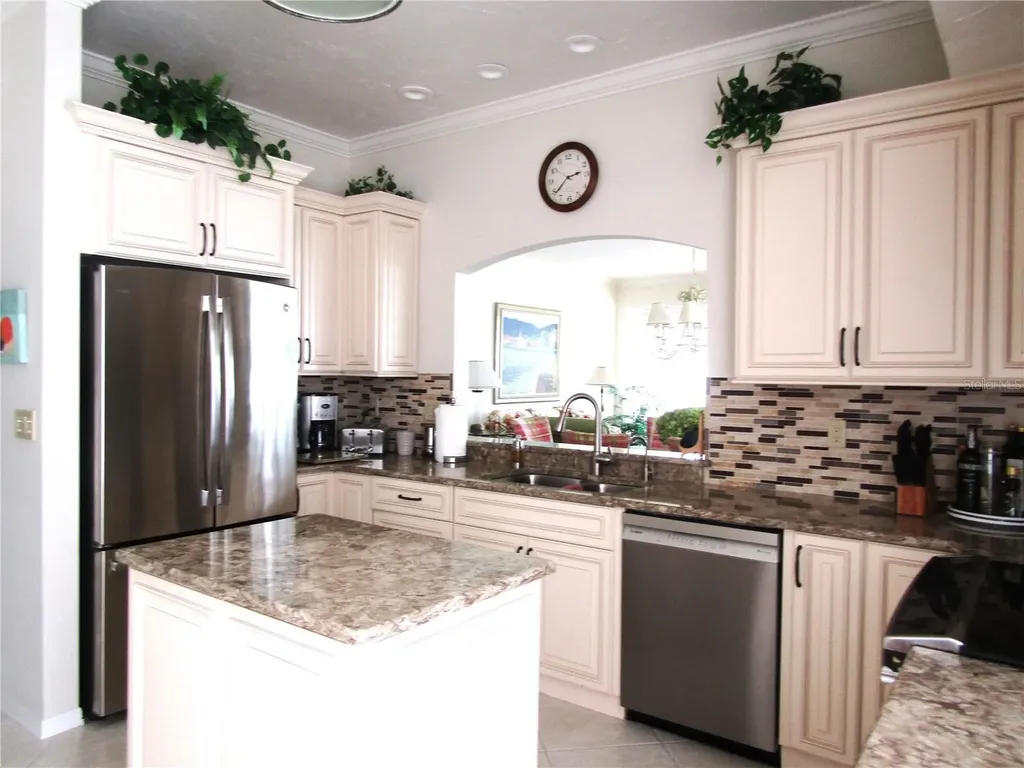 3881 Chatsworth Greene Court Sarasota FL 34235