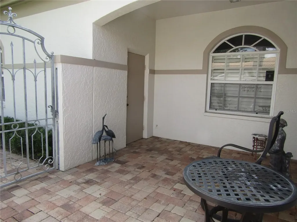 3881 Chatsworth Greene Court Sarasota FL 34235