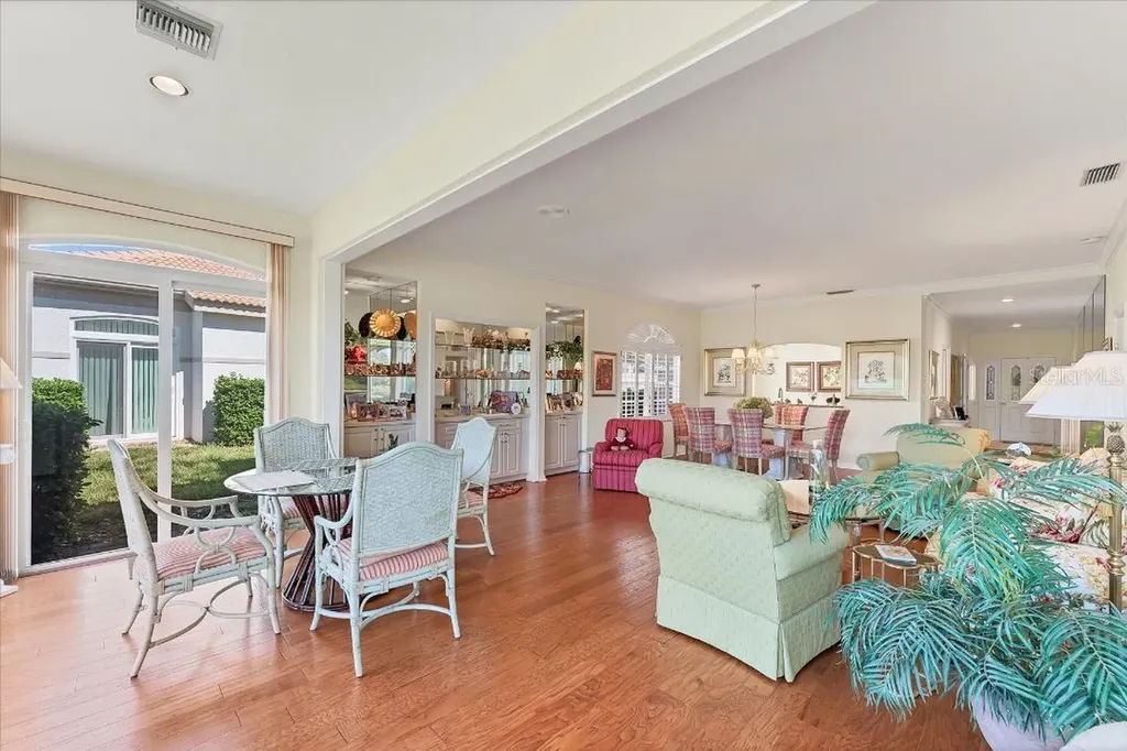 3881 Chatsworth Greene Court Sarasota FL 34235