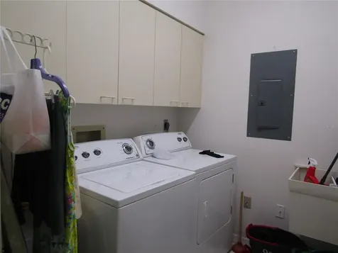 3881 Chatsworth Greene Court Sarasota FL 34235