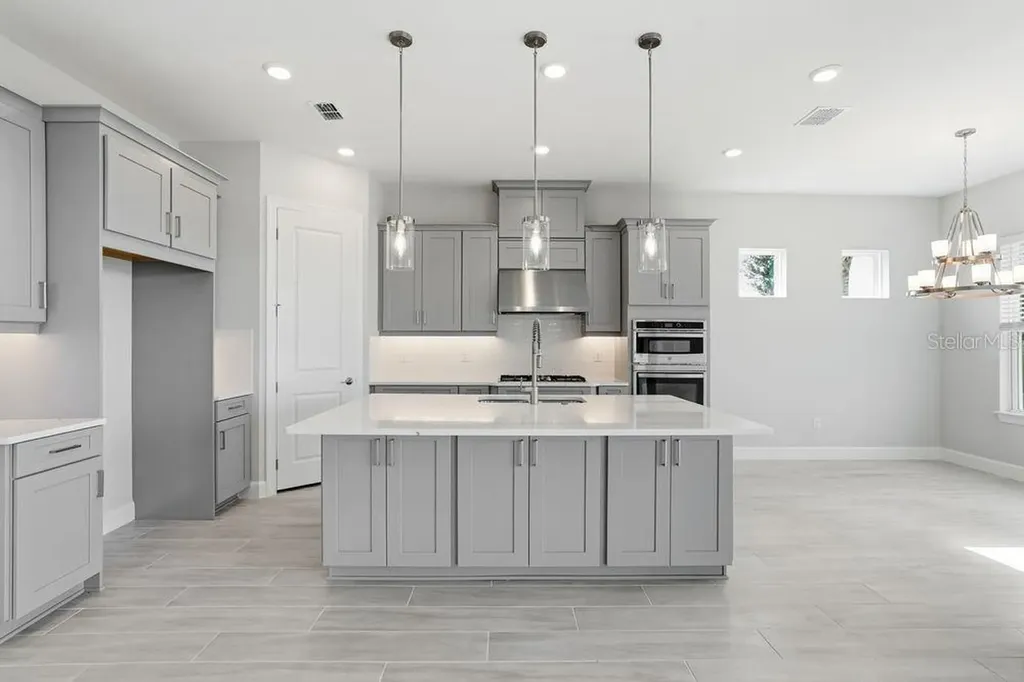 13705 Iona Avenue Palmetto FL 34221