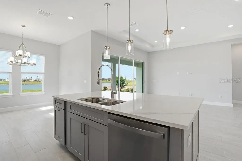 13705 Iona Avenue Palmetto FL 34221