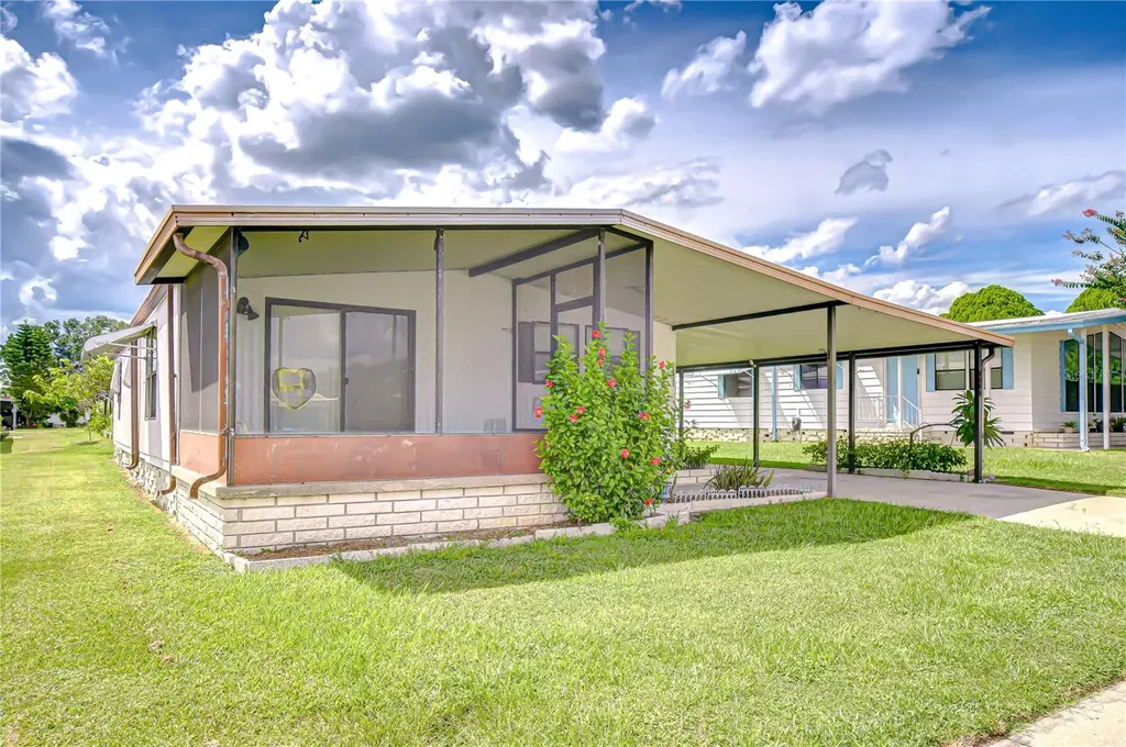 3931 Chris Drive Wesley Chapel FL 33543