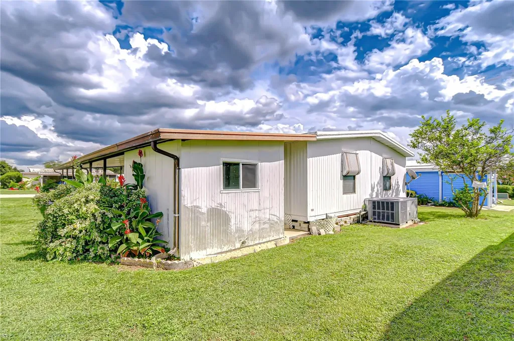 3931 Chris Drive Wesley Chapel FL 33543