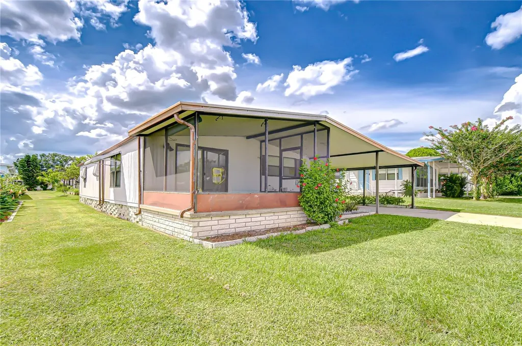 3931 Chris Drive Wesley Chapel FL 33543