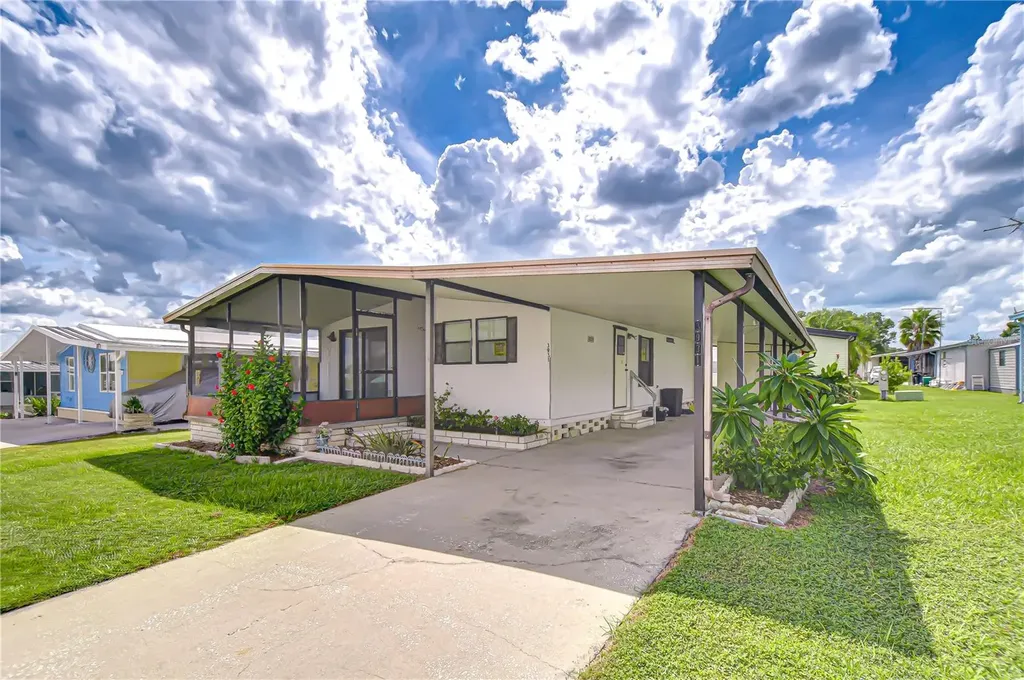 3931 Chris Drive Wesley Chapel FL 33543