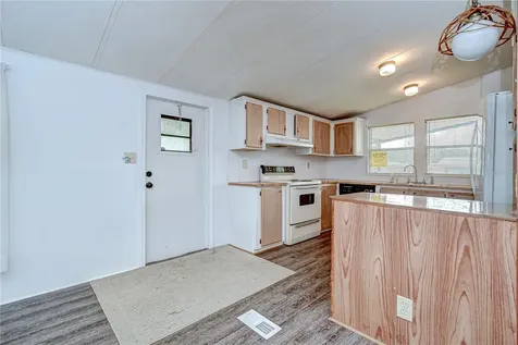 3931 Chris Drive Wesley Chapel FL 33543