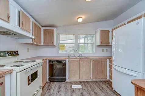 3931 Chris Drive Wesley Chapel FL 33543