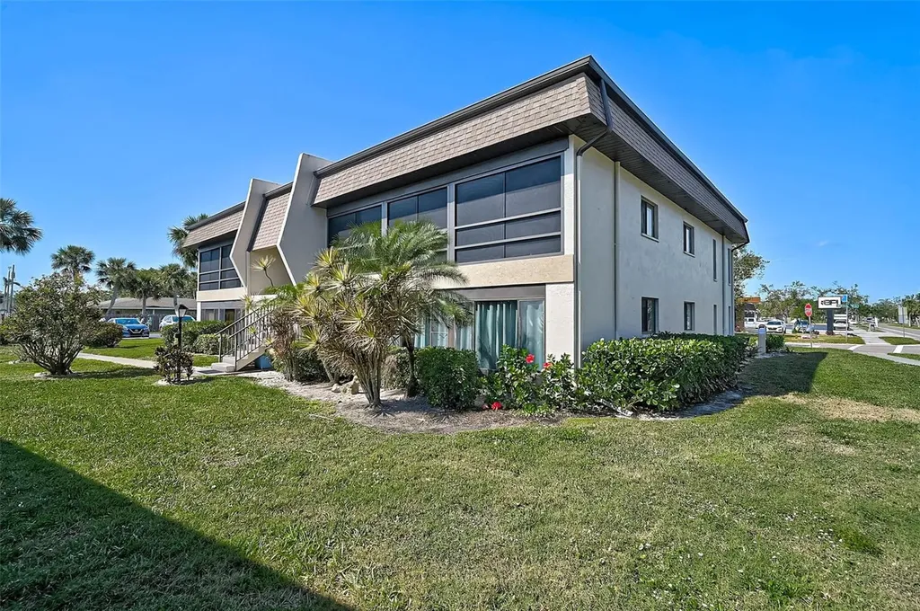 1697 Northampton Street Venice FL 34293