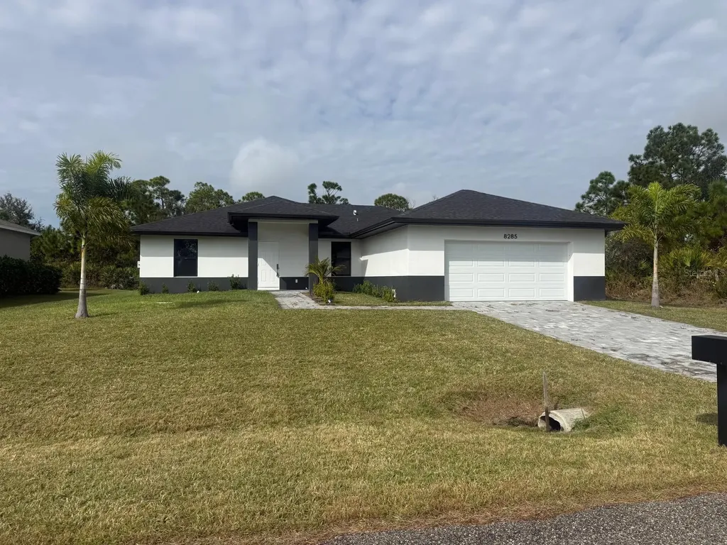 8285 Agate Street Port Charlotte FL 33981