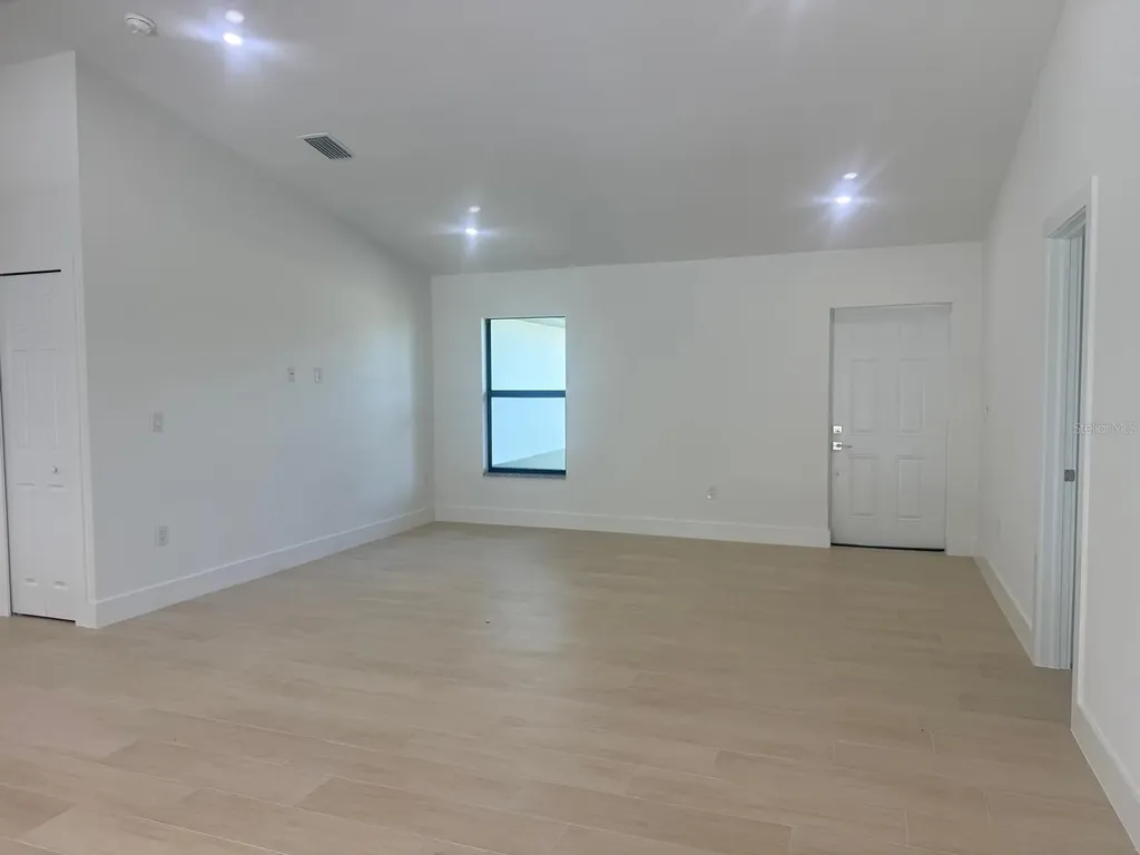8285 Agate Street Port Charlotte FL 33981