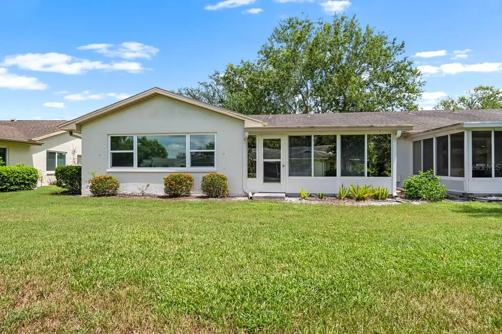 2109 Harleston Place Sun City Center FL 33573