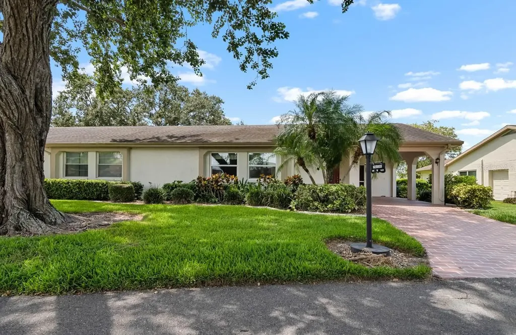 2109 Harleston Place Sun City Center FL 33573