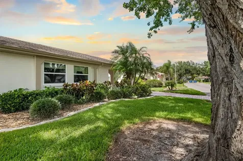 2109 Harleston Place Sun City Center FL 33573