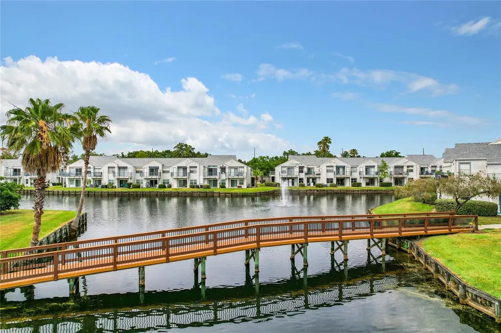 2520 Woodgate Boulevard Orlando FL 32822