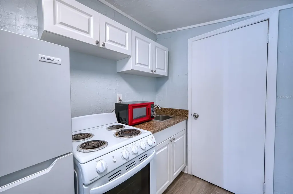 1514 12th Avenue W Bradenton FL 34205