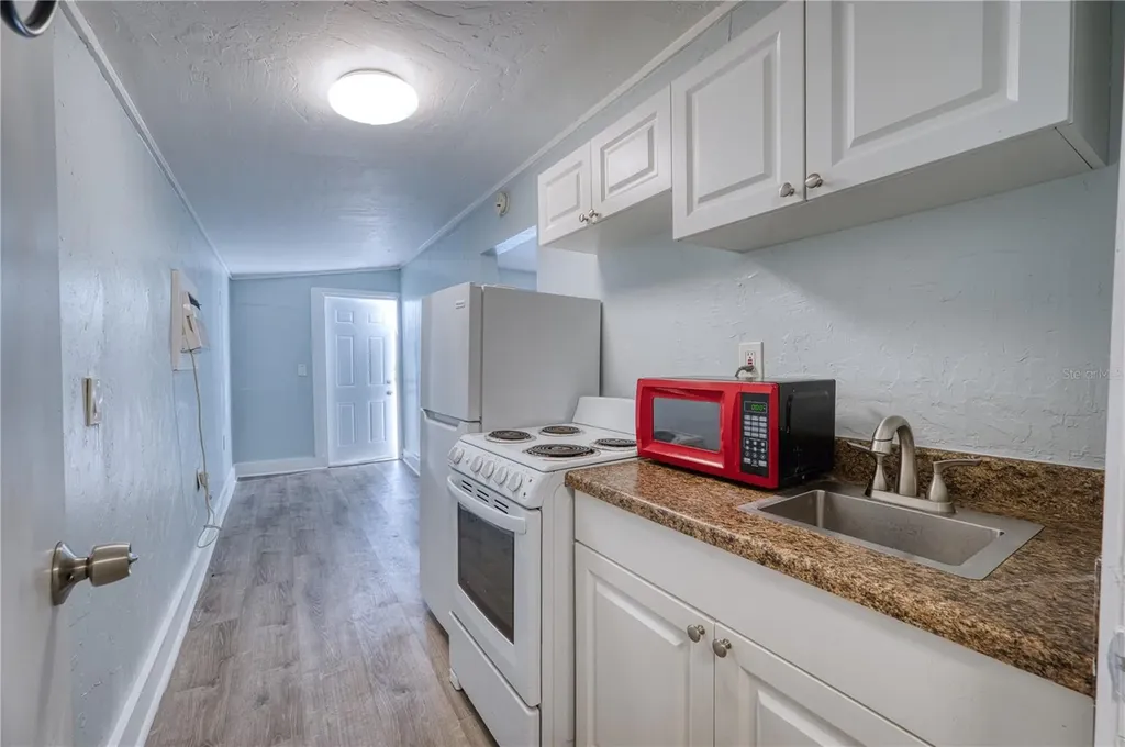 1514 12th Avenue W Bradenton FL 34205