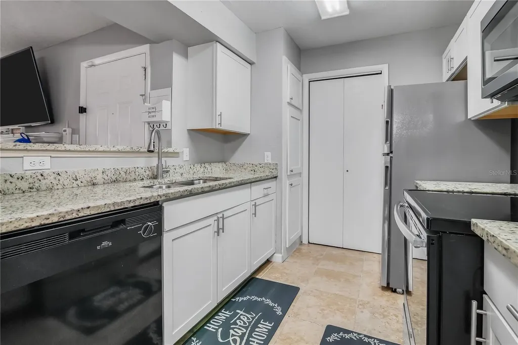5530 Chrishire Way Orlando FL 32822