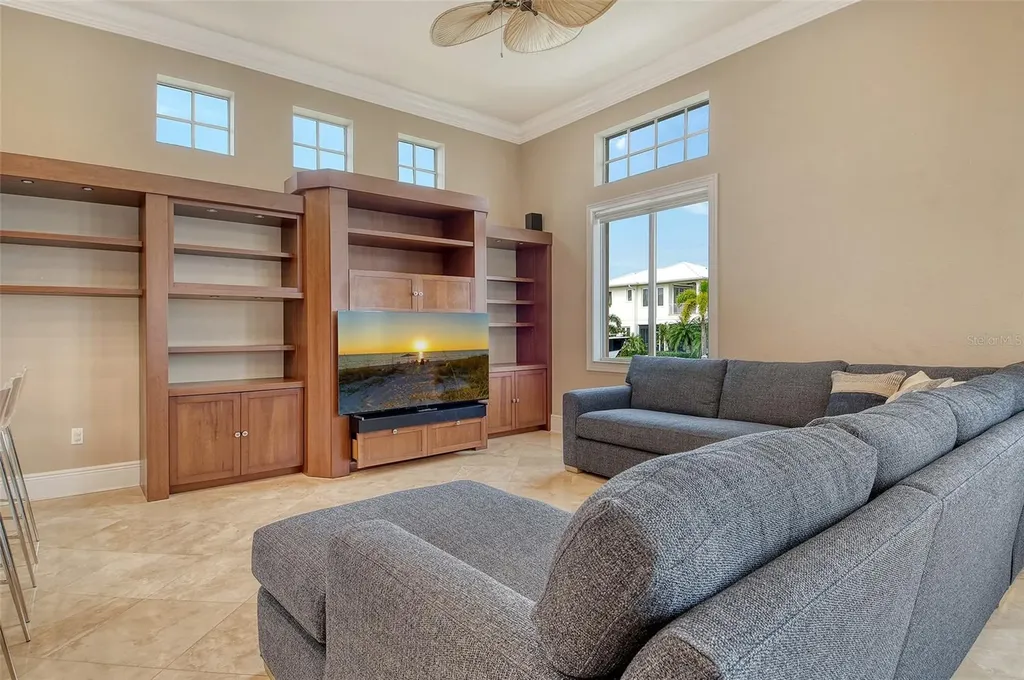 591 Putting Green Lane Longboat Key FL 34228