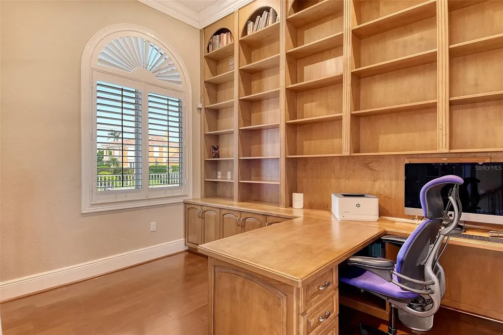 591 Putting Green Lane Longboat Key FL 34228