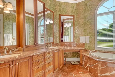 591 Putting Green Lane Longboat Key FL 34228