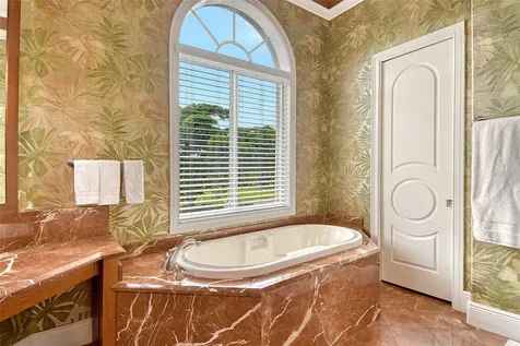 591 Putting Green Lane Longboat Key FL 34228
