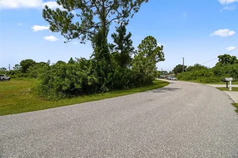 12447 Birtle Avenue Port Charlotte FL 33981