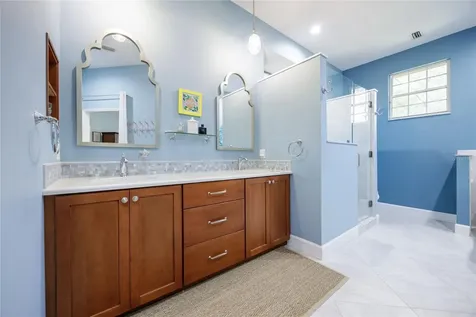 9542 SW 50th Road Gainesville FL 32608