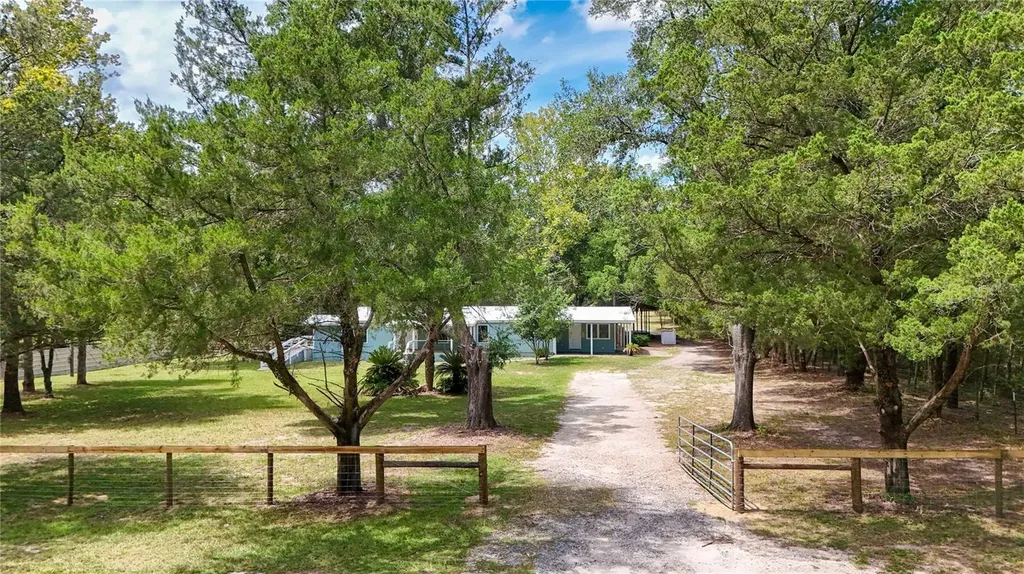 3020 SW 189th Avenue Dunnellon FL 34432