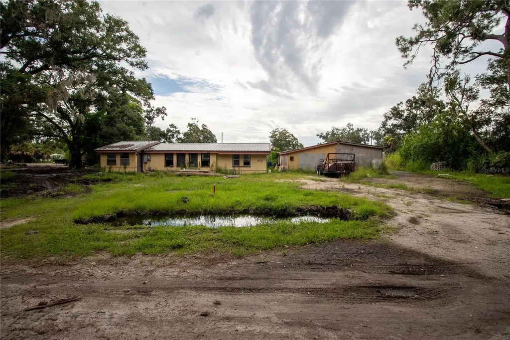 8405 Louisiana Street Sarasota FL 34243