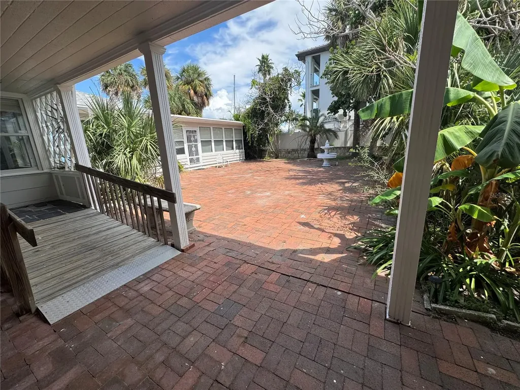 180 Devon Drive Clearwater Beach FL 33767