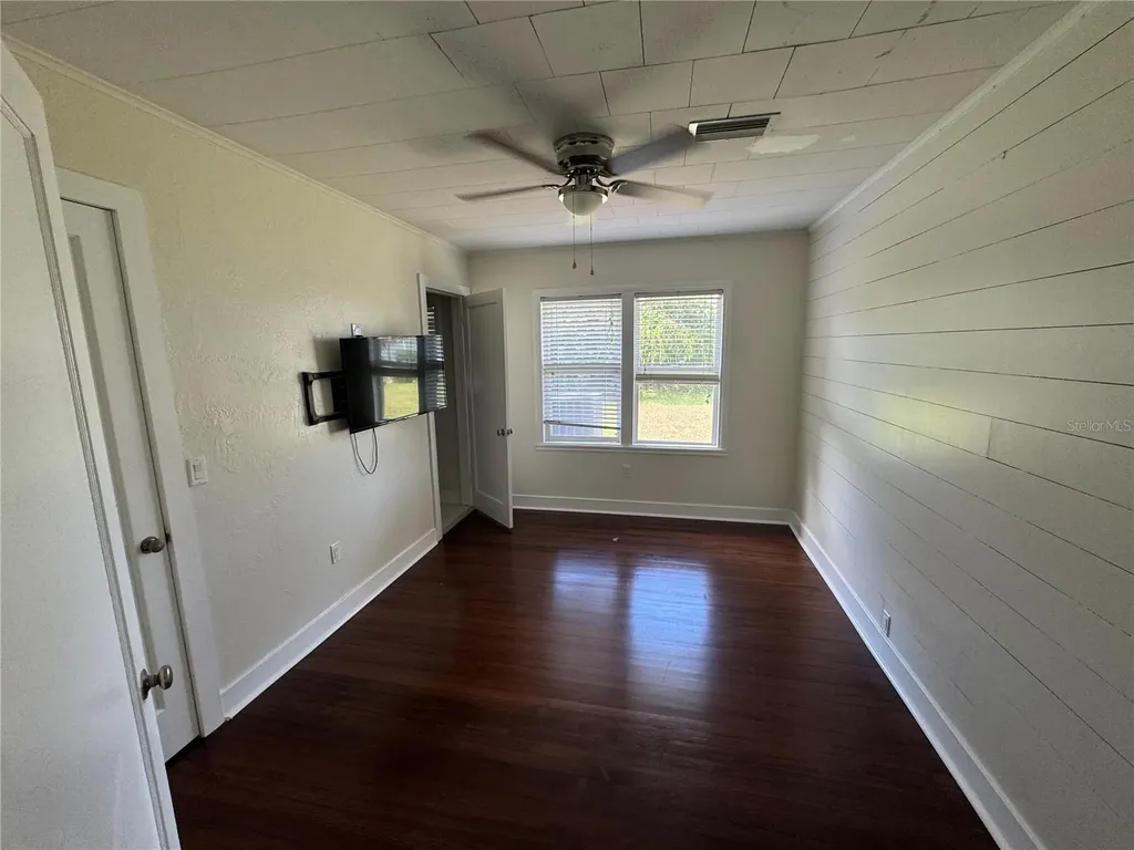 180 Devon Drive Clearwater Beach FL 33767