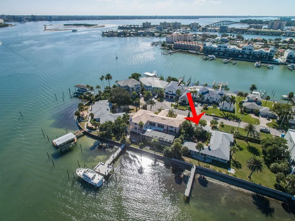180 Devon Drive Clearwater Beach FL 33767