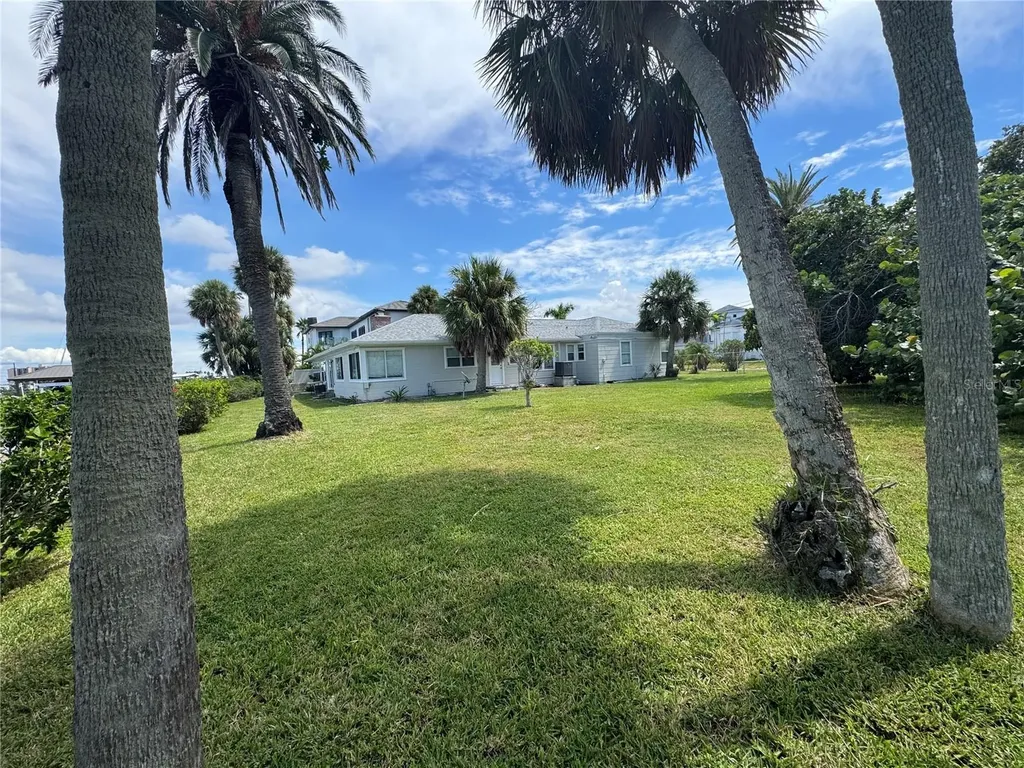 180 Devon Drive Clearwater Beach FL 33767