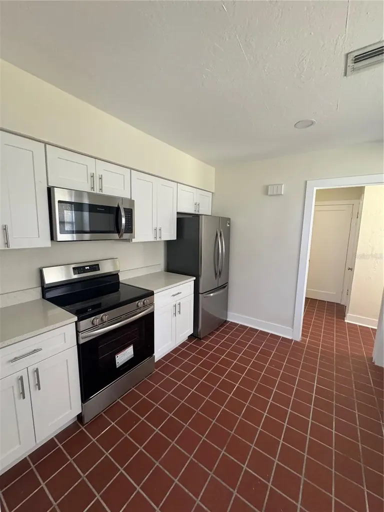 180 Devon Drive Clearwater Beach FL 33767