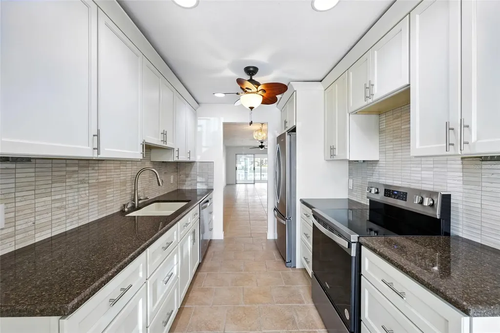 545 Boca Ciega Point Boulevard N St Petersburg FL 33708