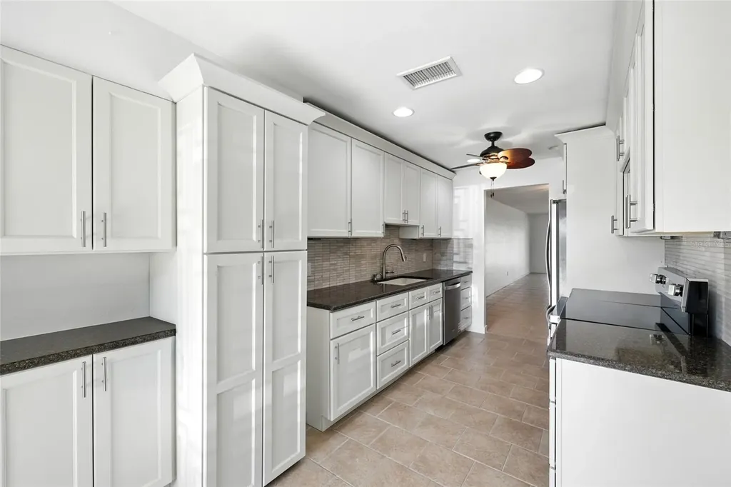545 Boca Ciega Point Boulevard N St Petersburg FL 33708